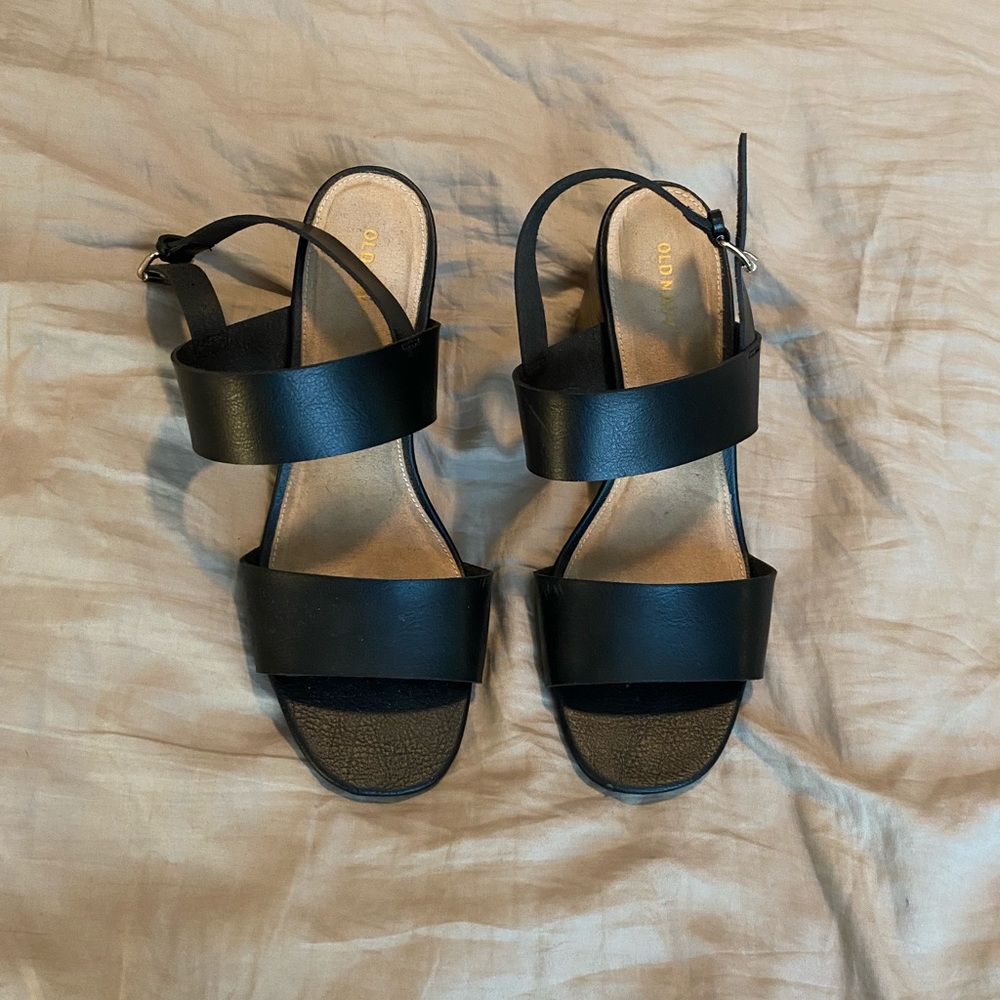 Leather heel sandals